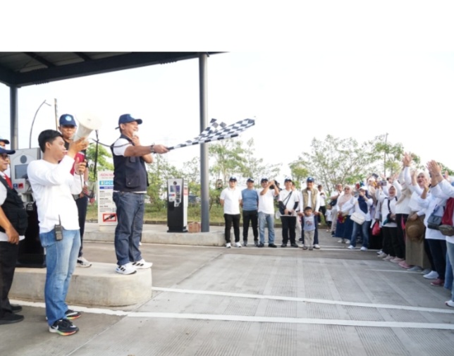 Gerak Jalan Santai HGN 2025: Pemkab Bekasi Tegaskan Komitmen Tingkatkan Kesejahteraan Guru