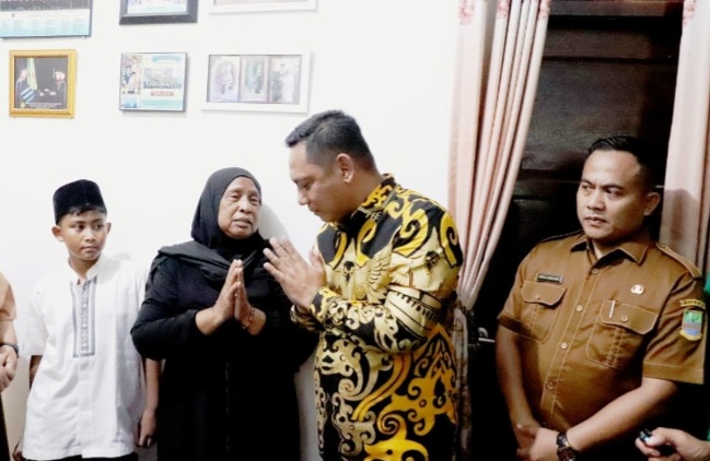 KRL Tabrakan dengan Argo Bromo, Tiga Warga Kabupaten Bekasi Meninggal Dunia KRL Tabrakan dengan Argo Bromo, Tiga Warga Kabupaten Bekasi Meninggal Dunia