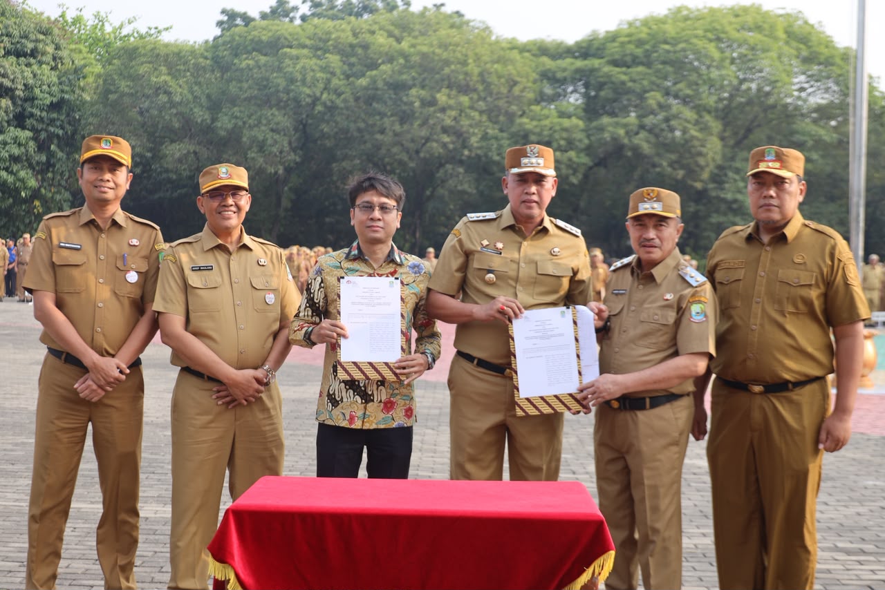 Apel Pemkot Bekasi Diwarnai Penghargaan Siswa Berprestasi dan Penandatanganan Dua MoU
