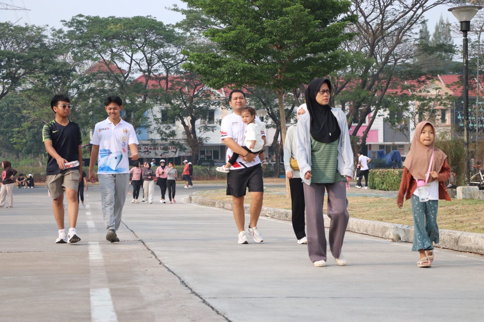 September Pagi di Deltamas, CFD Kabupaten Bekasi Hadirkan Ruang Sehat dan Bebas Kendaraan September Pagi di Deltamas, CFD Kabupaten Bekasi Hadirkan Ruang Sehat dan Bebas Kendaraan