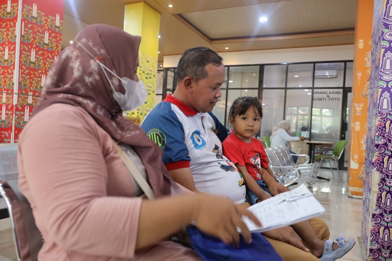 Aduan dimedia Sosial, Tri Adhianto Pastikan Pelayanan Disdukcapil Berjalan Optimal Aduan dimedia Sosial, Tri Adhianto Pastikan Pelayanan Disdukcapil Berjalan Optimal
