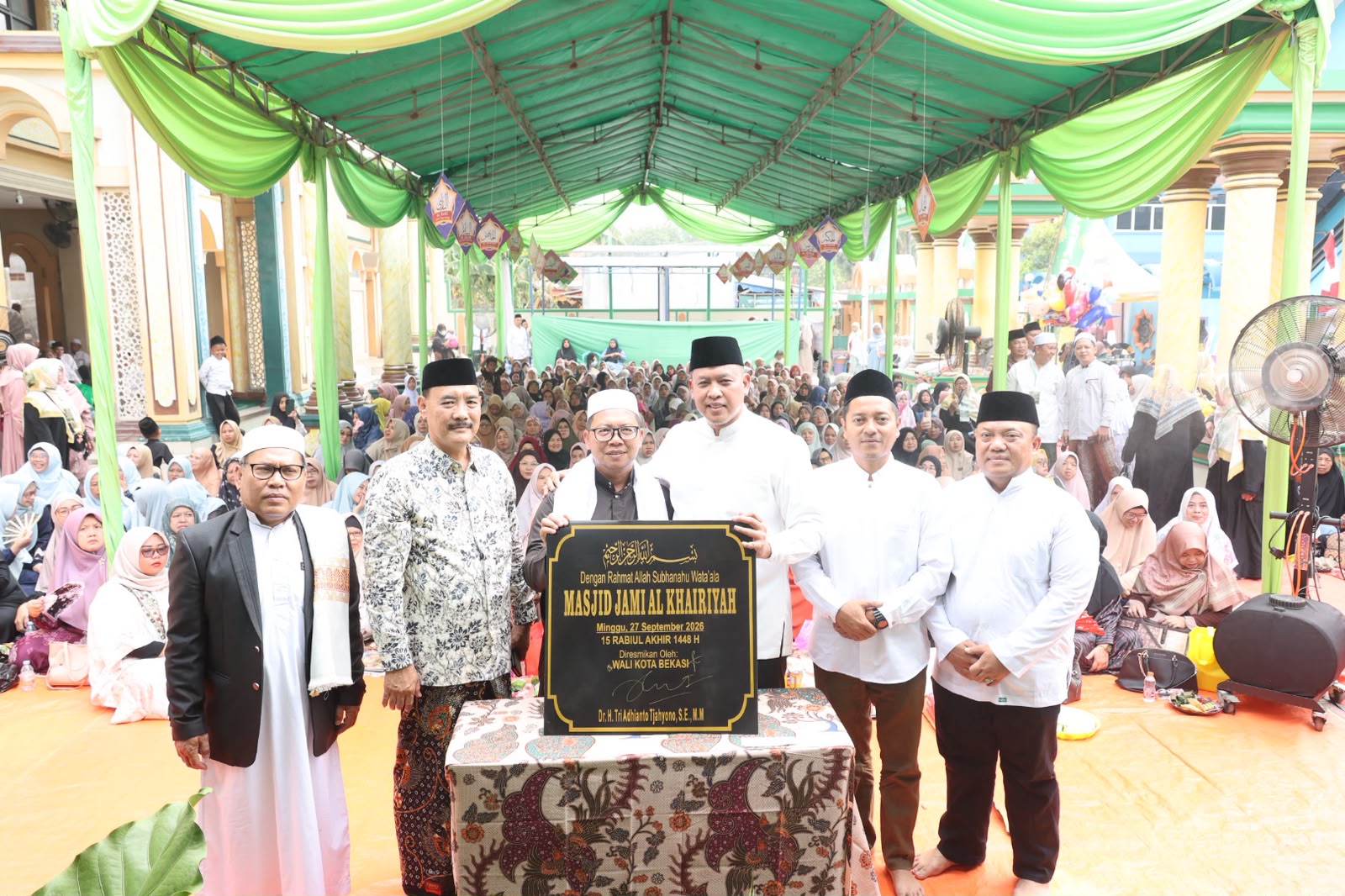 Resmikan Masjid Al-Khairiyah Cimuning, Wali Kota Bekasi Soroti Kepedulian Warga Mustikajaya Resmikan Masjid Al-Khairiyah Cimuning, Wali Kota Bekasi Soroti Kepedulian Warga Mustikajaya