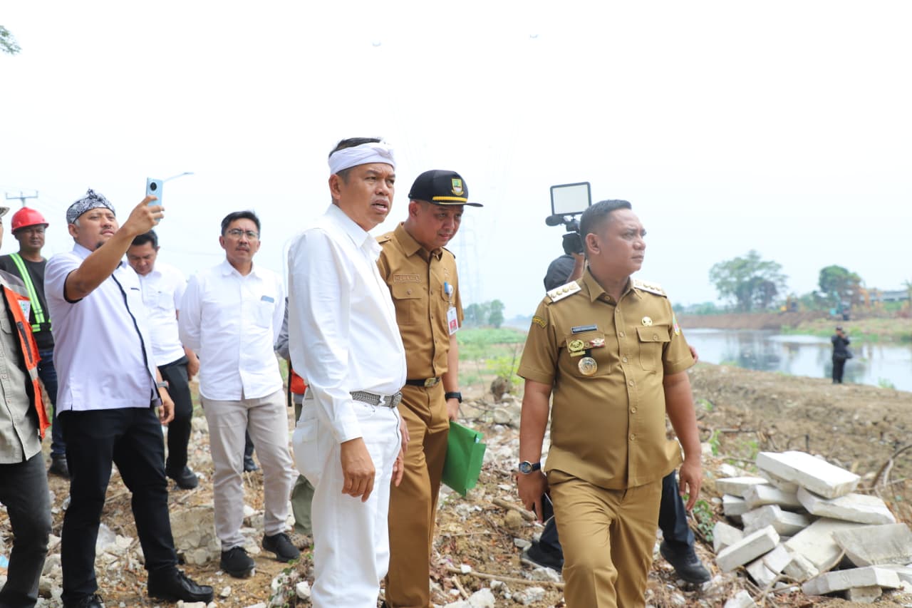 KDM Minta Normalisasi Kali CBL Tuntas Tahun Ini